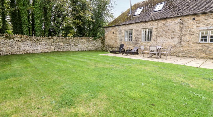 Photo of Scarlet Grove