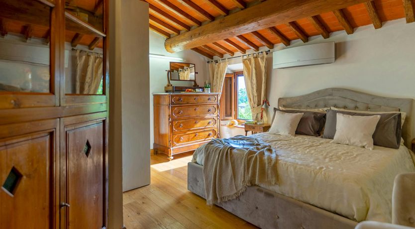 Photo of Green & White