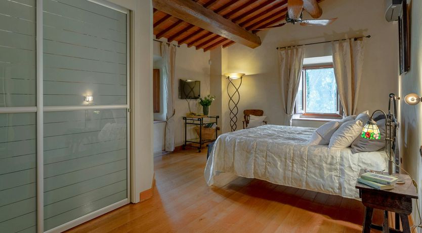 Photo of Green & White