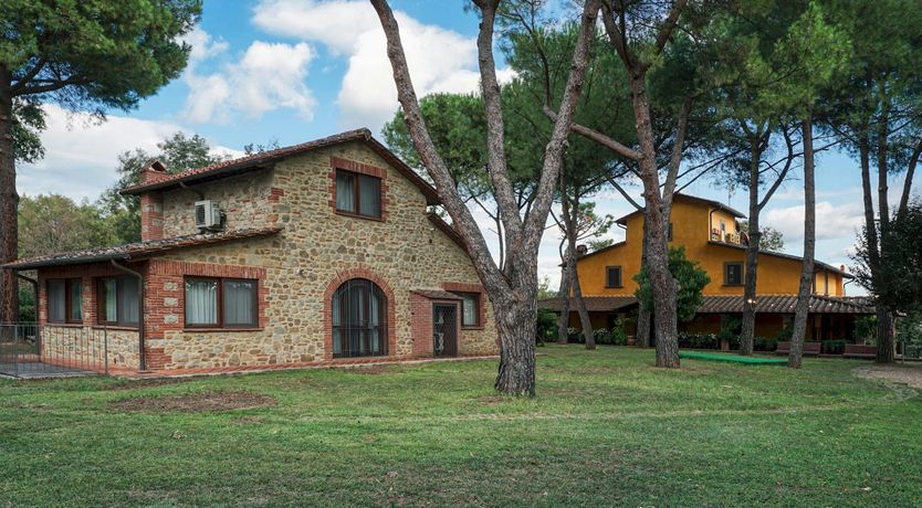 Photo of Green & White