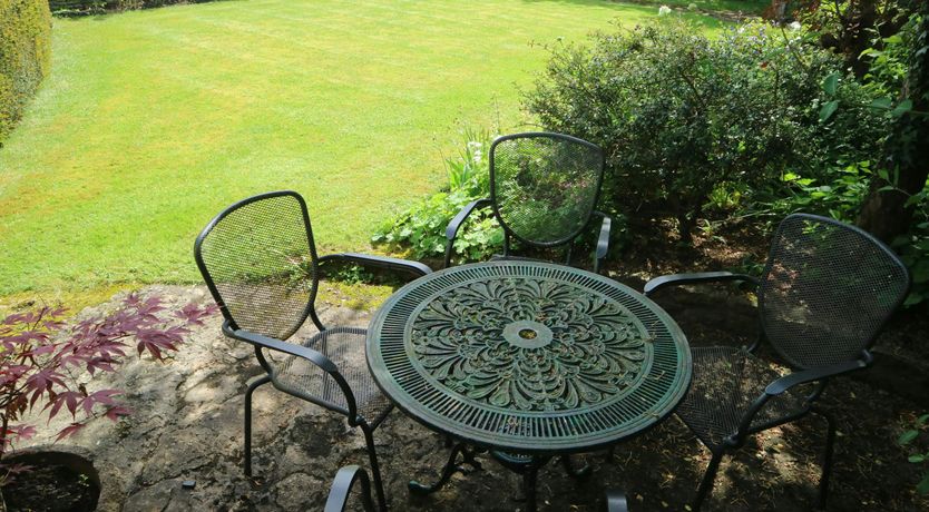 Photo of Geranium & Oak