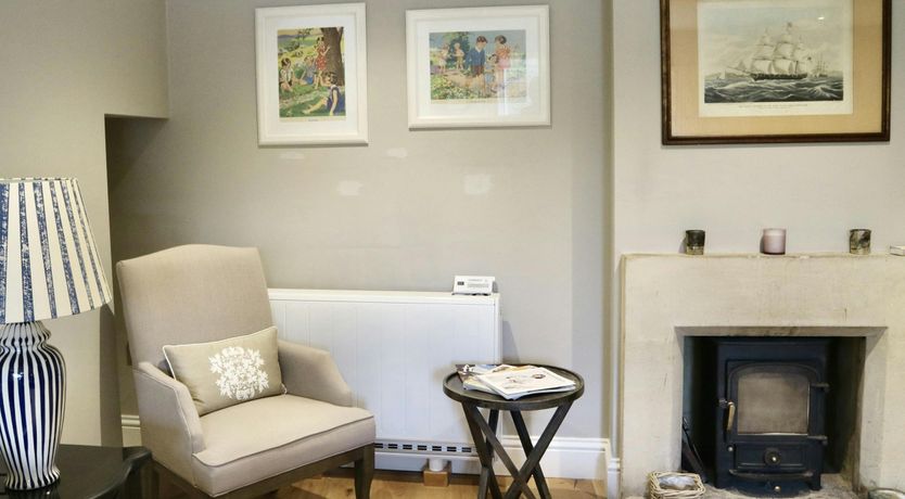 Photo of Geranium & Oak