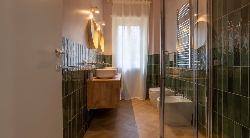 Photo of Roman Floral