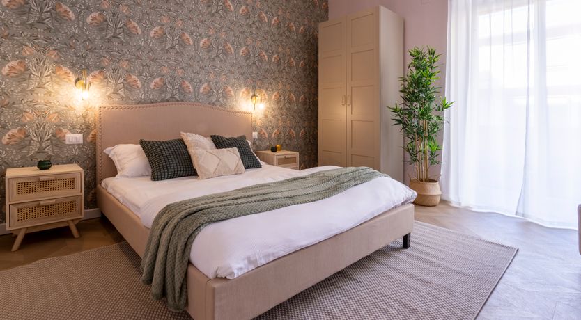 Photo of Roman Floral