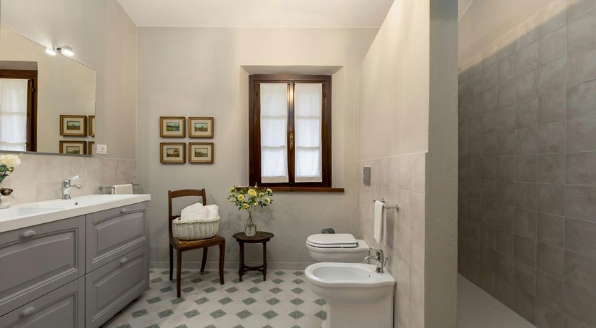 Photo of Divine Light