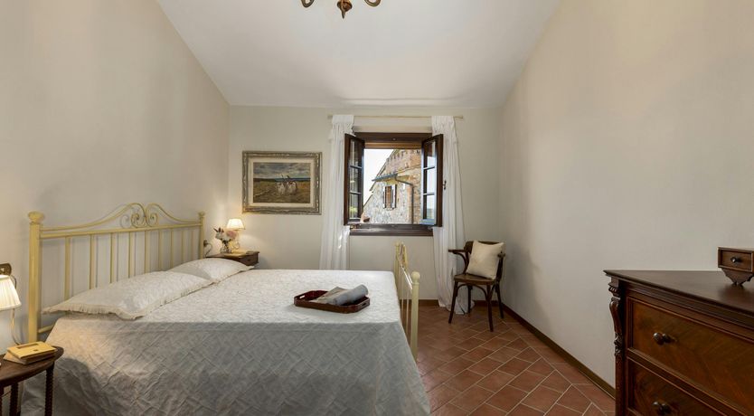 Photo of Divine Light