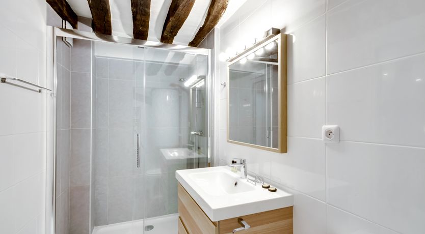 Photo of The Seine Shimmer