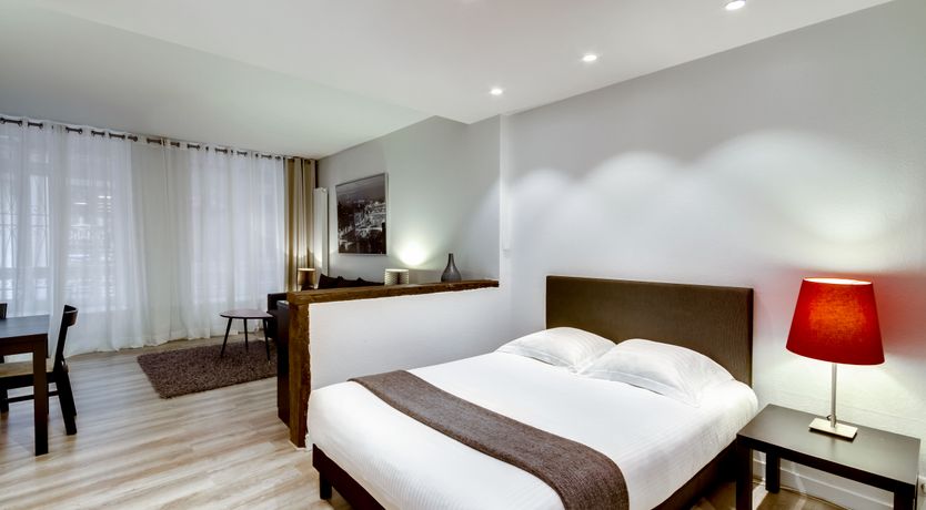 Photo of The Seine Shimmer