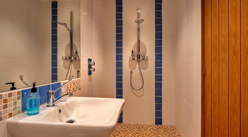 Photo of Green & Stone