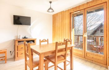 Les Grizzlis Holiday Home