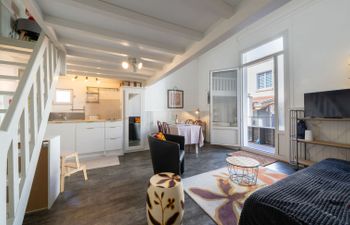 Le Grillon Holiday Home