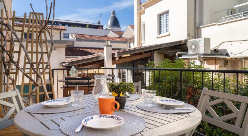 Photo of Le Grillon Apartment 2