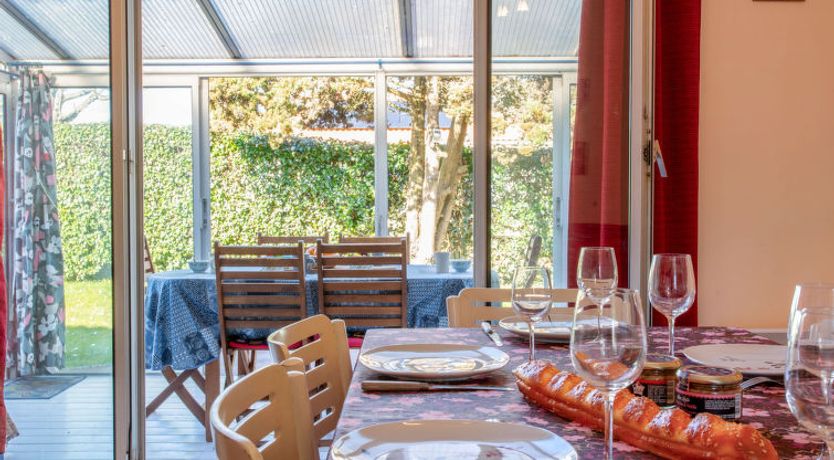 Photo of La Bruyère