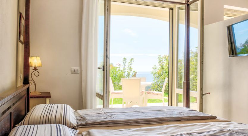 Photo of Lacona - Villa di Sogno