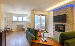 Photo of Enrosadira Apartment 13