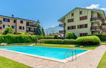 Miralago Guest House Holiday Home