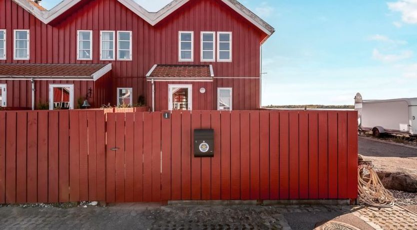 Photo of "Adils" - 5m from the sea