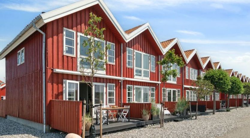 Photo of "Adils" - 5m from the sea