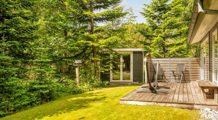 Photo of "Elisabete" - 200m to the fjord