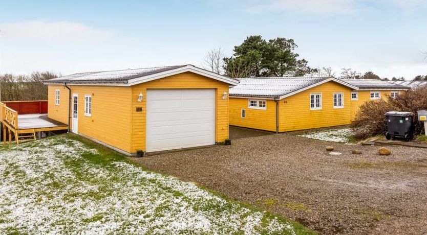 Photo of "Ung" - 650m to the fjord