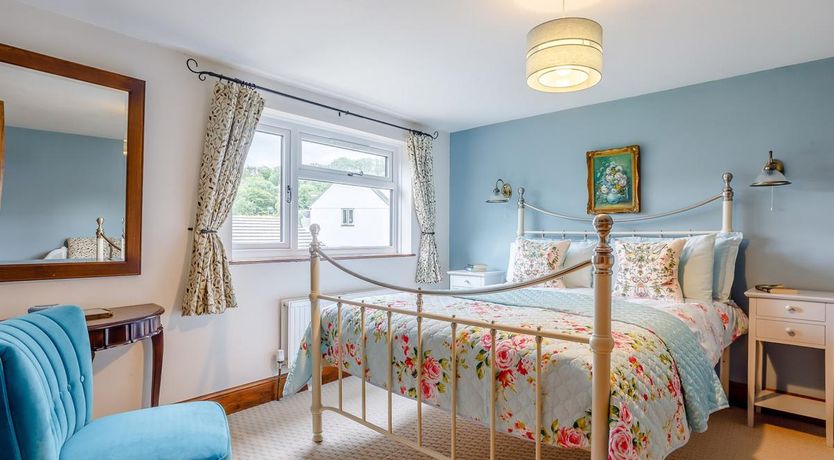 Photo of 3 Bed in Combe Martin