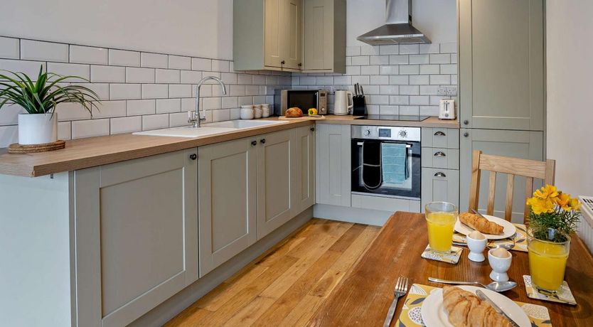 Photo of 1 Bed in Aberaeron