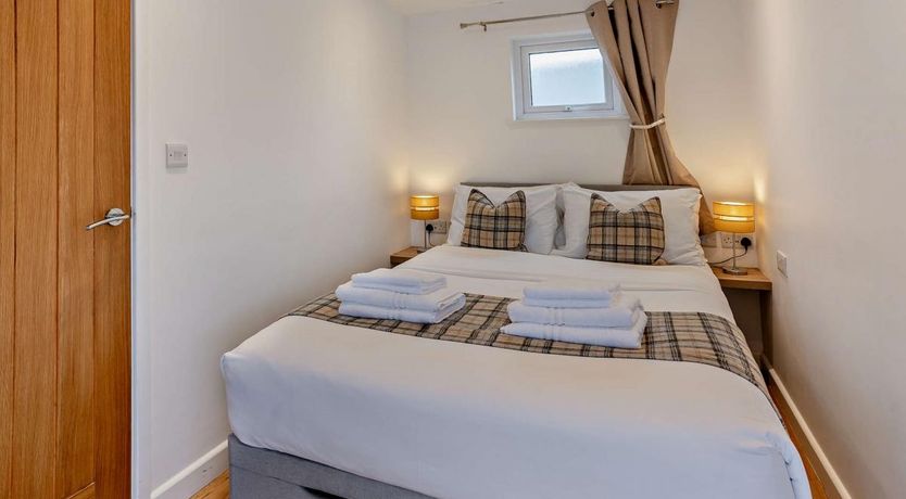 Photo of 1 Bed in Aberaeron