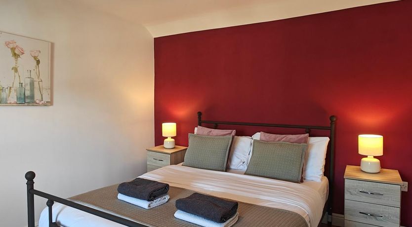 Photo of 3 Bed in Aberaeron