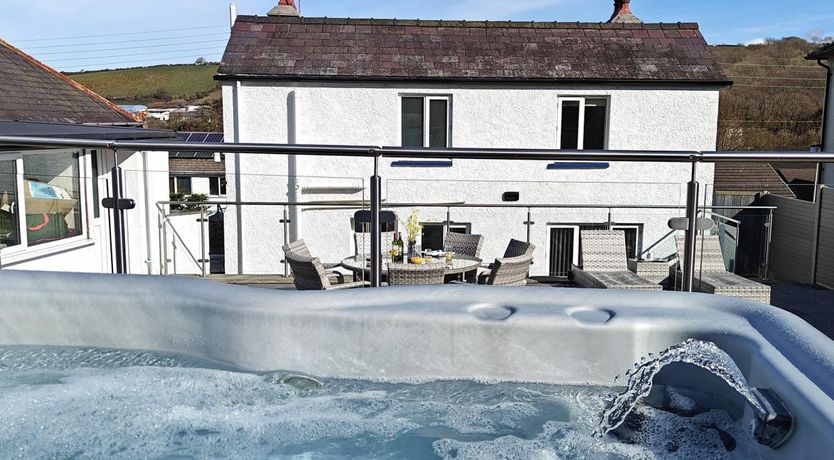 Photo of 3 Bed in Aberaeron