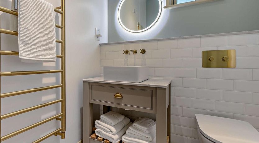 Photo of 2 Bed in Truro