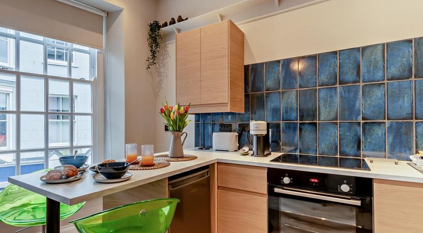 Photo of 1 Bed in Tenby