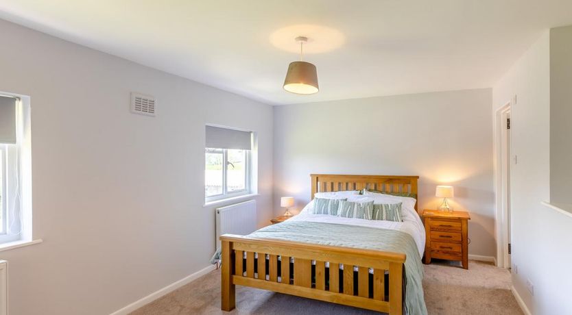 Photo of 3 Bed in Colemere