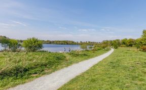 Photo of in Colemere (95997)