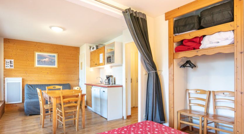 Photo of V. DU BACHAT AROLLES B