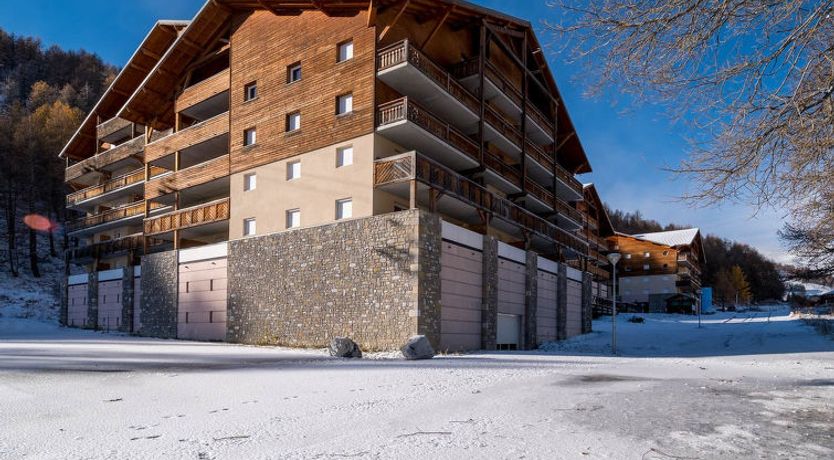 Photo of C. Du Verdon