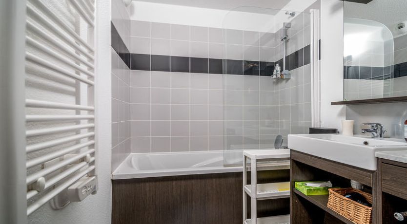 Photo of C. Du Verdon