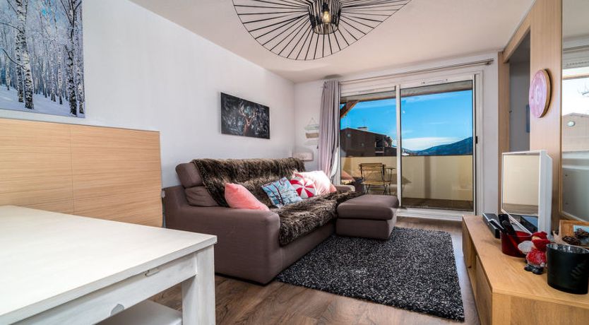 Photo of C. Du Verdon