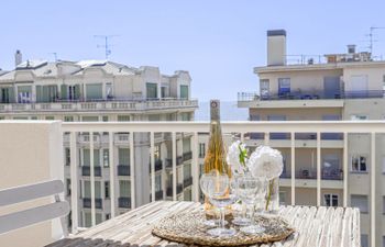 Baie Azur Holiday Home