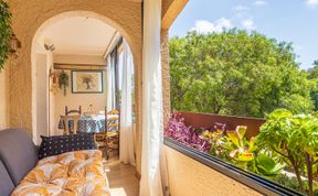 Photo of Les Mimosas Bleus Apartment 5