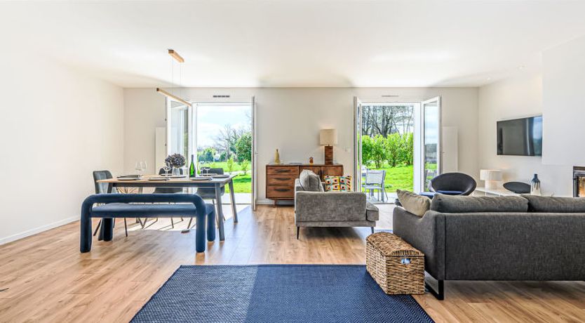 Photo of La Tour Bourgerel avec piscine