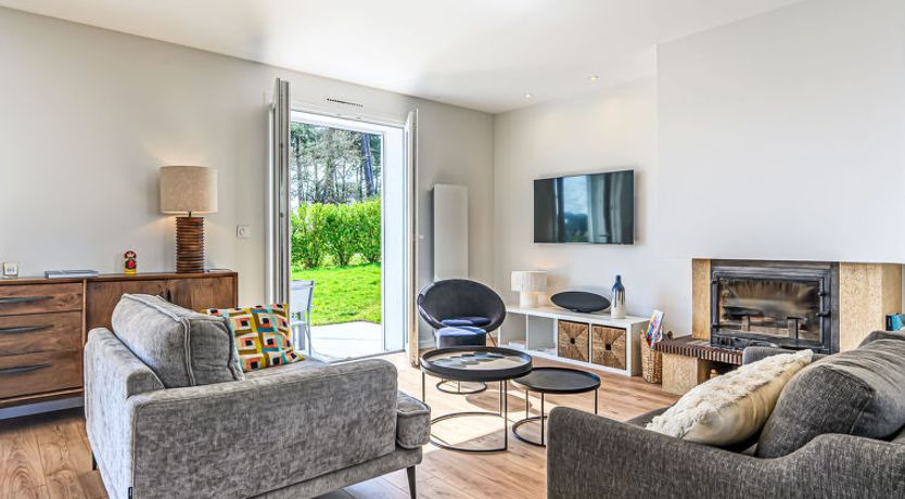 Photo of La Tour Bourgerel avec piscine