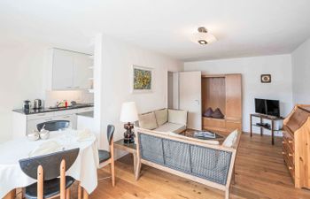 Chesa Fleury Holiday Home