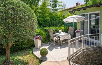 Villa Nika Studio Holiday Home