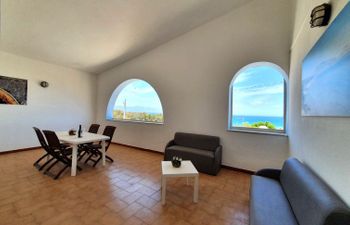 Terrazza sul Mare Apartment 2 Holiday Home