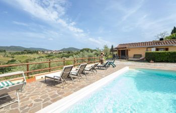 Pilar Holiday Home