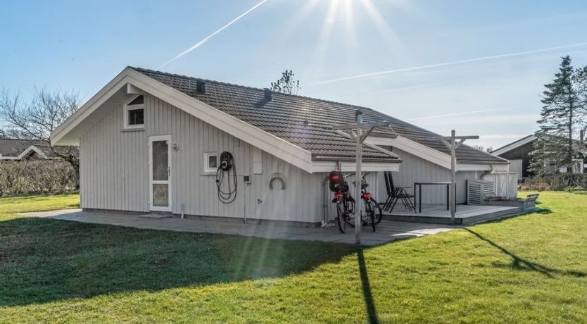 Photo of "Henri" - 1.2km from the sea