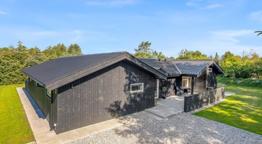 Photo of "Ema" - 1.9km from the sea