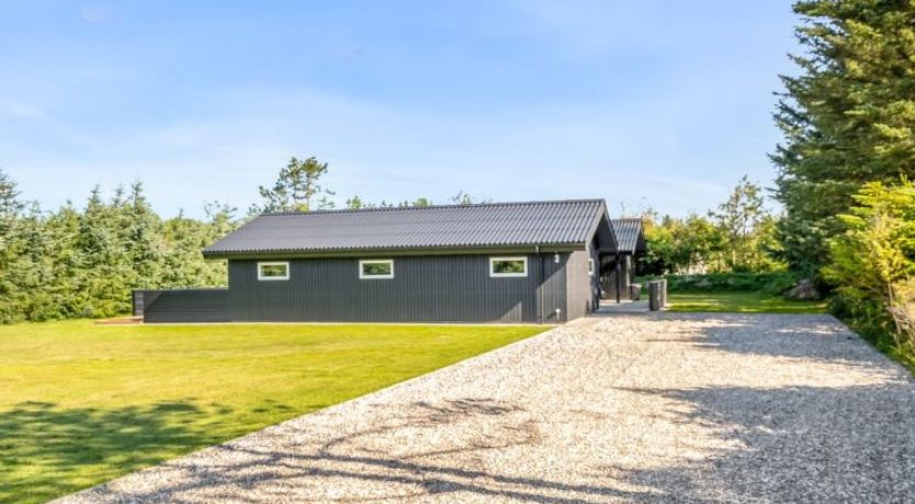 Photo of "Ema" - 1.9km from the sea