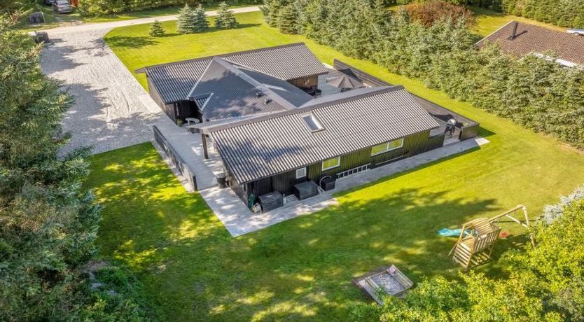 Photo of "Ema" - 1.9km from the sea