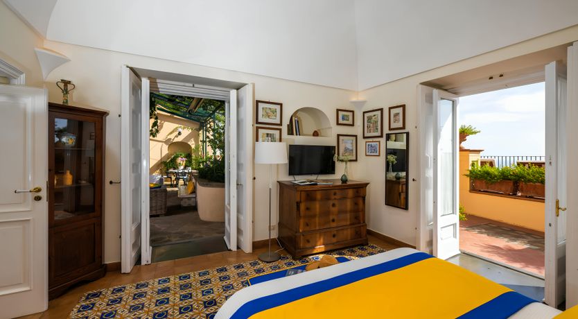 Photo of Sunshine & Lemons